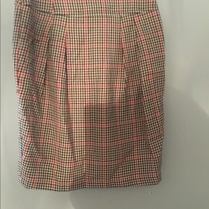 Woman’s JNK Skirt